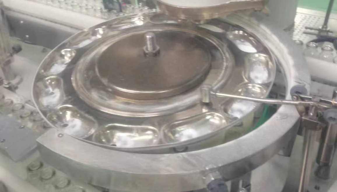 Case of electrostatic removal in powder medicine canned